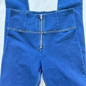 Dark wash women’s Freddy Jeans